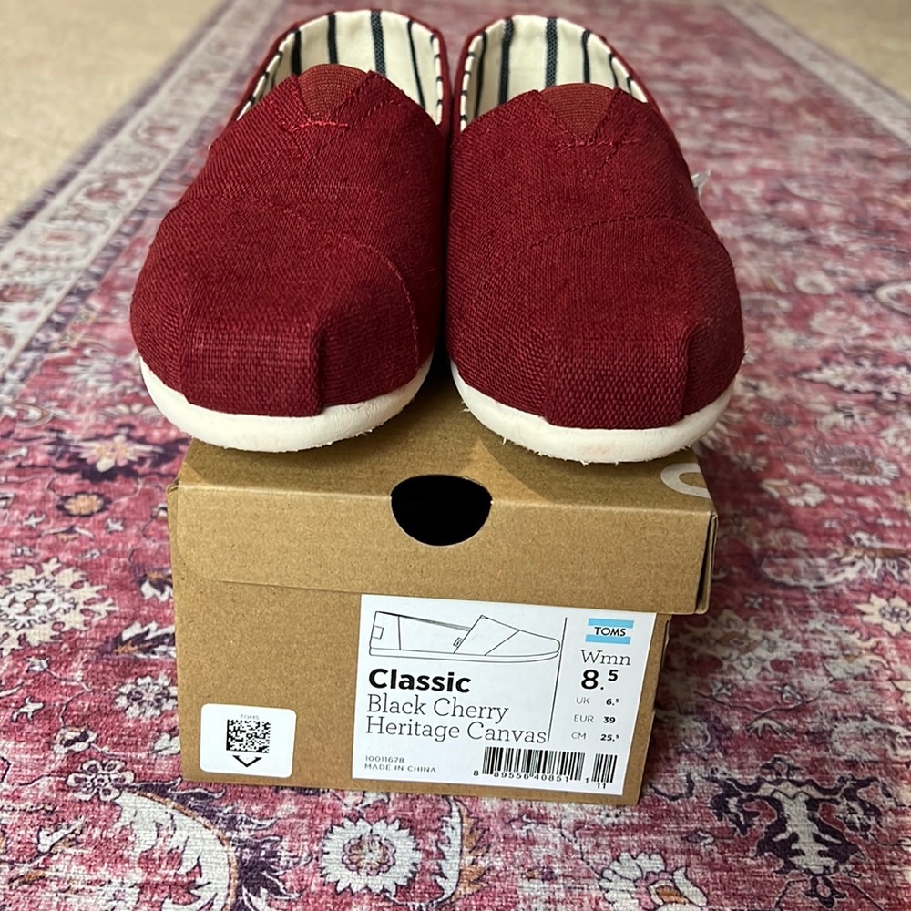 TOMS Classic Black Cherry Heritage Canvas Women’s Size 8.5m